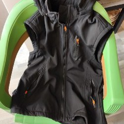 Жилет с подшивкой и капюшоном - фото 3