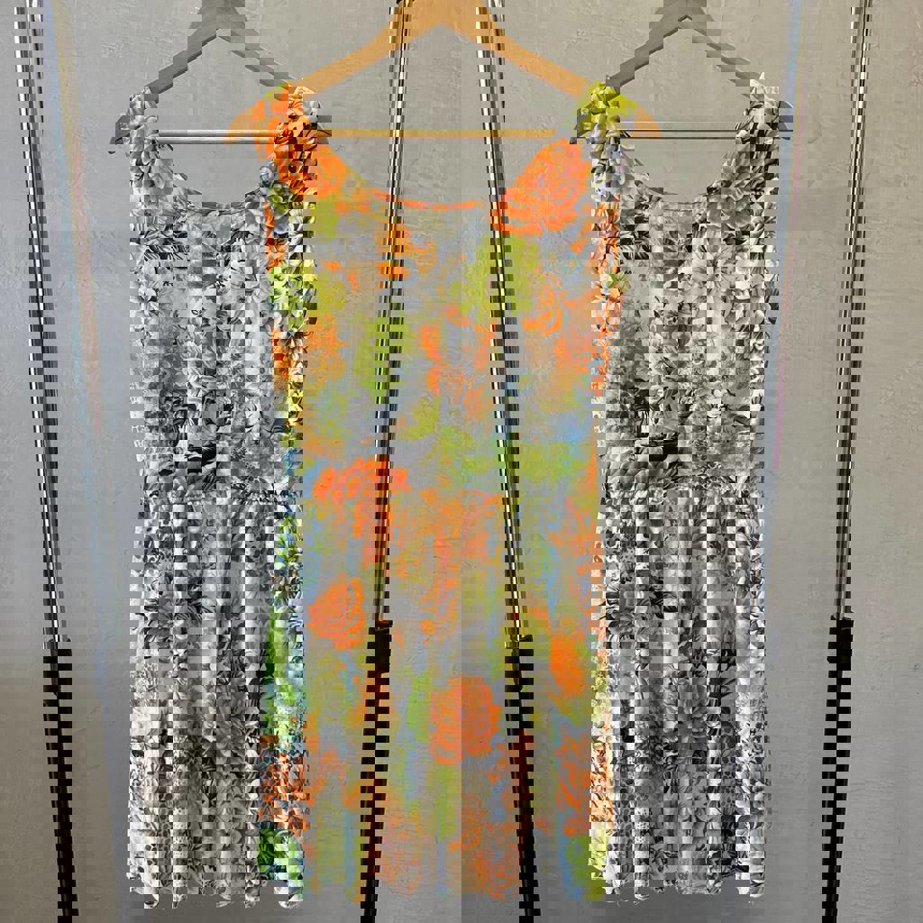 Темно зеленое платье