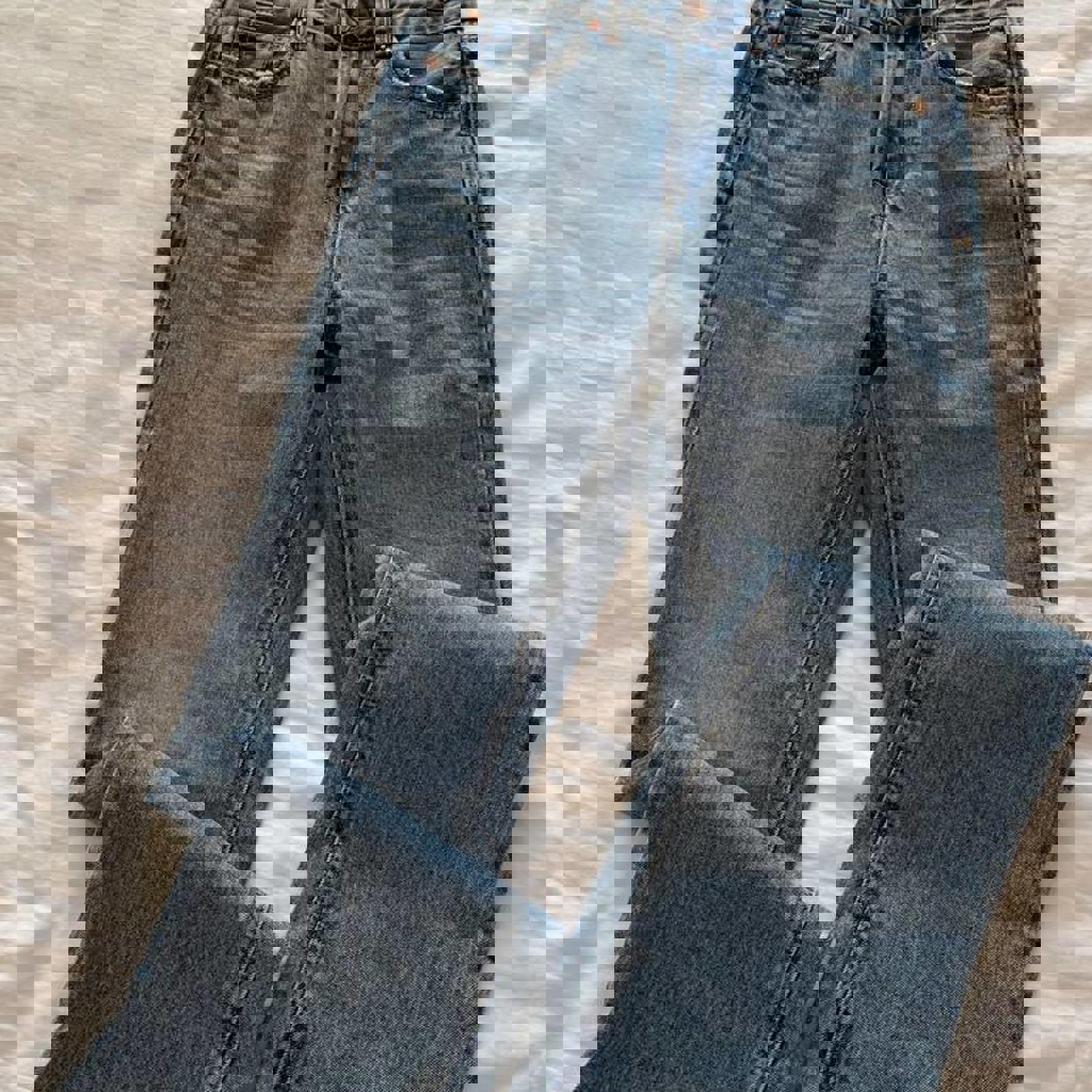 Джинсы Stradivarius D98