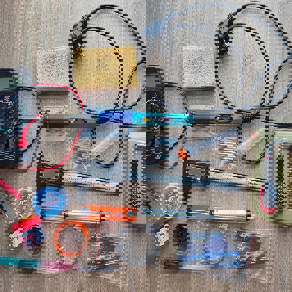 Набор для пайки и ремонта электроники