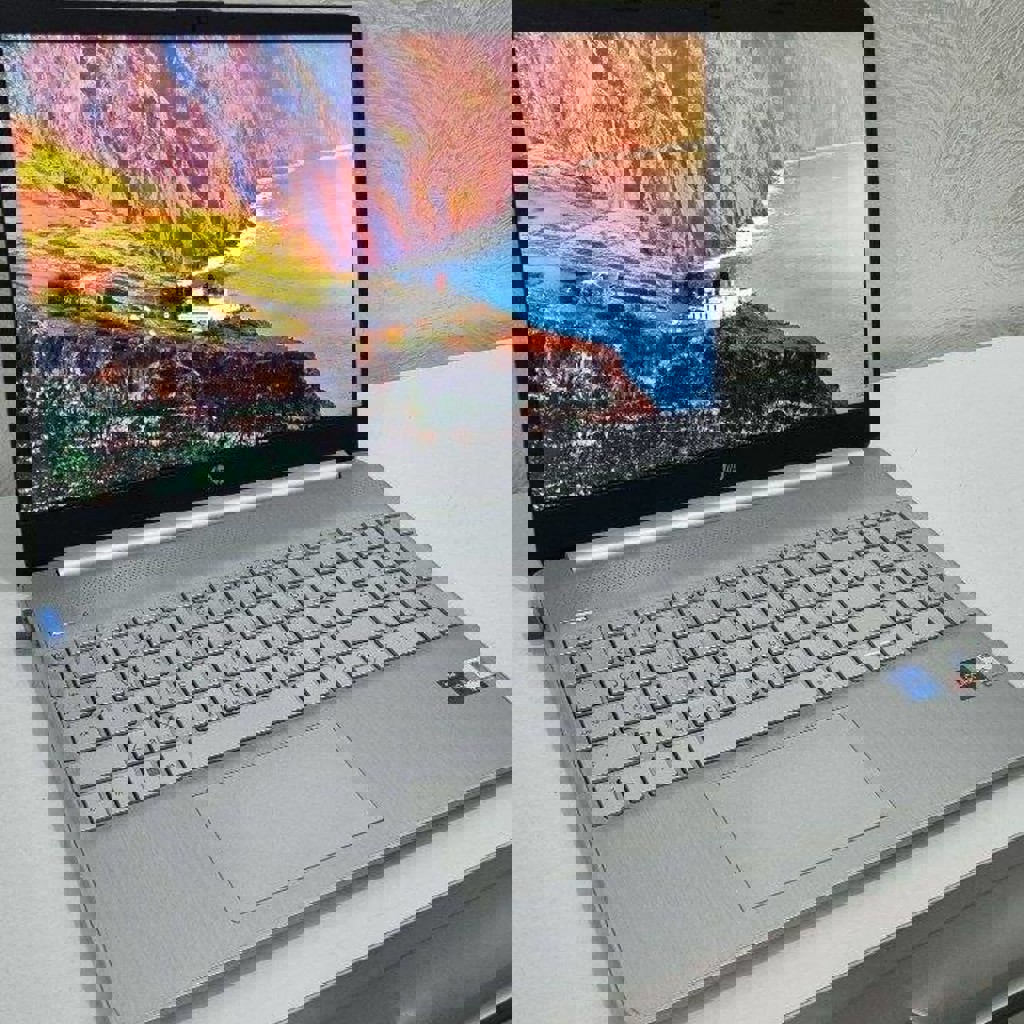 Ноутбук на Core i5