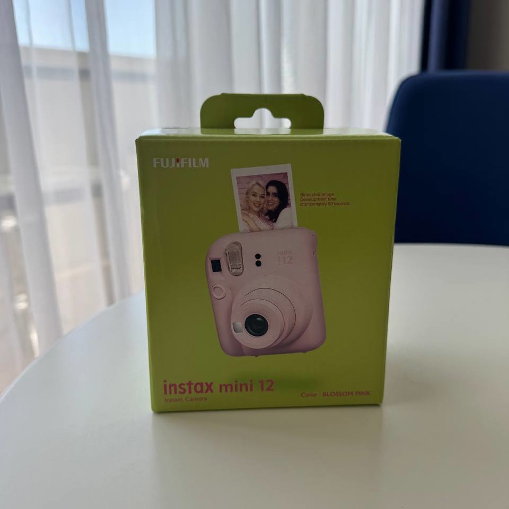 Фотокамера Instax Mini 12