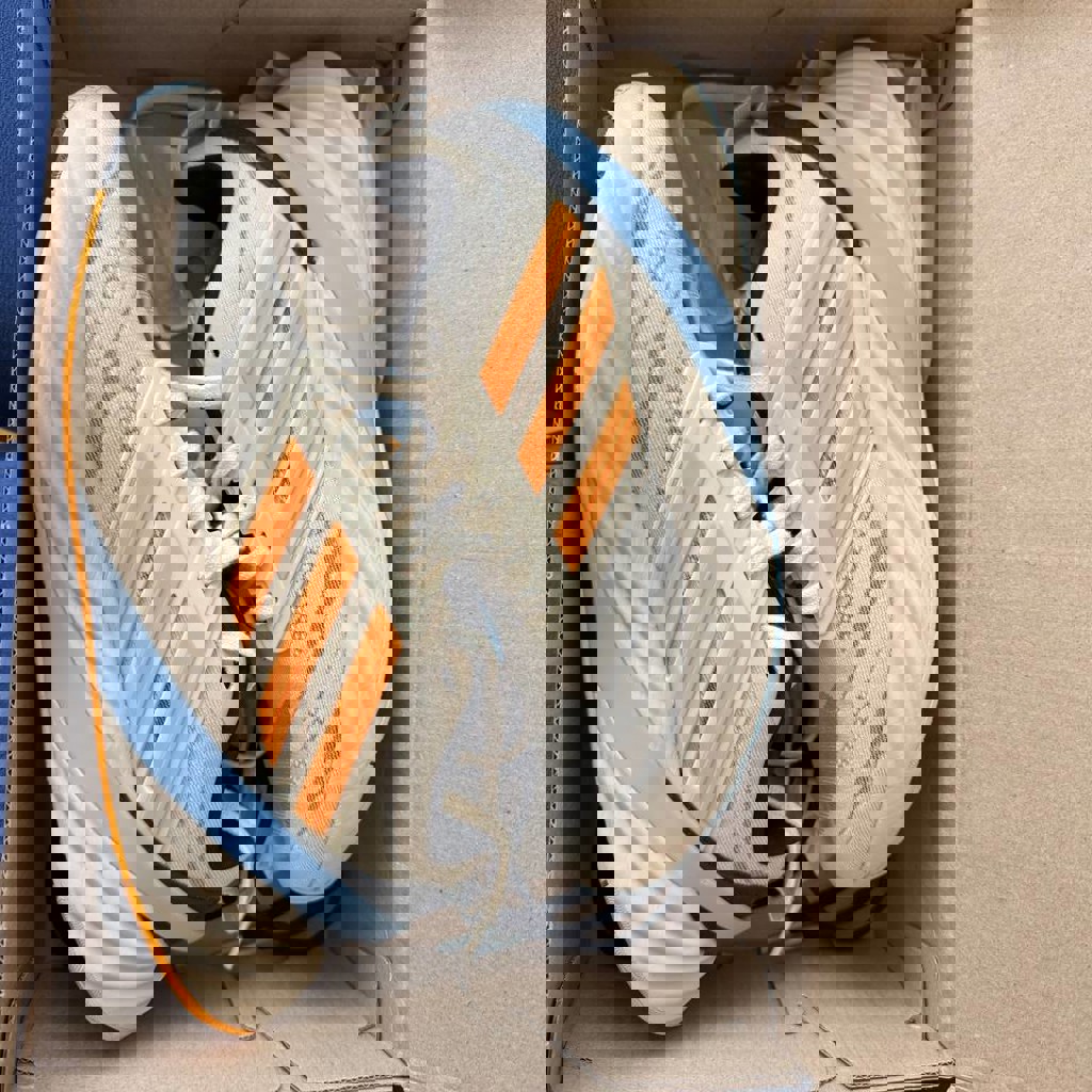 Кроссовки adidas