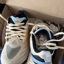 Кроссовки adidas - фото 2