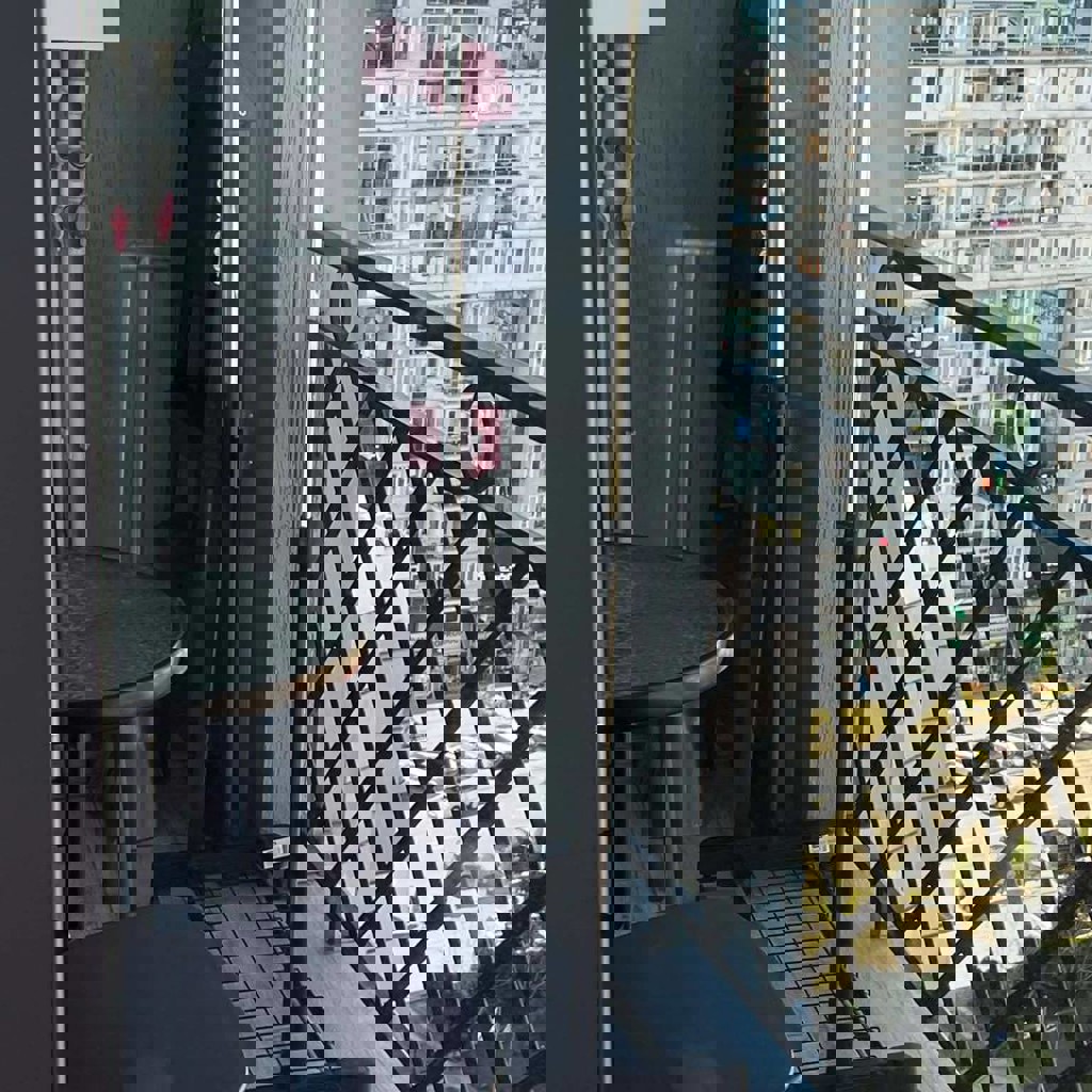 Напольная стойка-вешалка для одежды