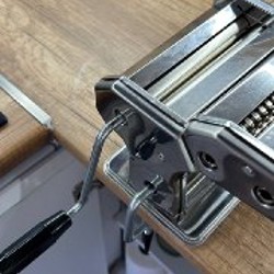 Ручная машинка для раскатки теста - фото 4