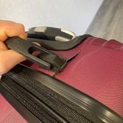 Чемодан - фото 2