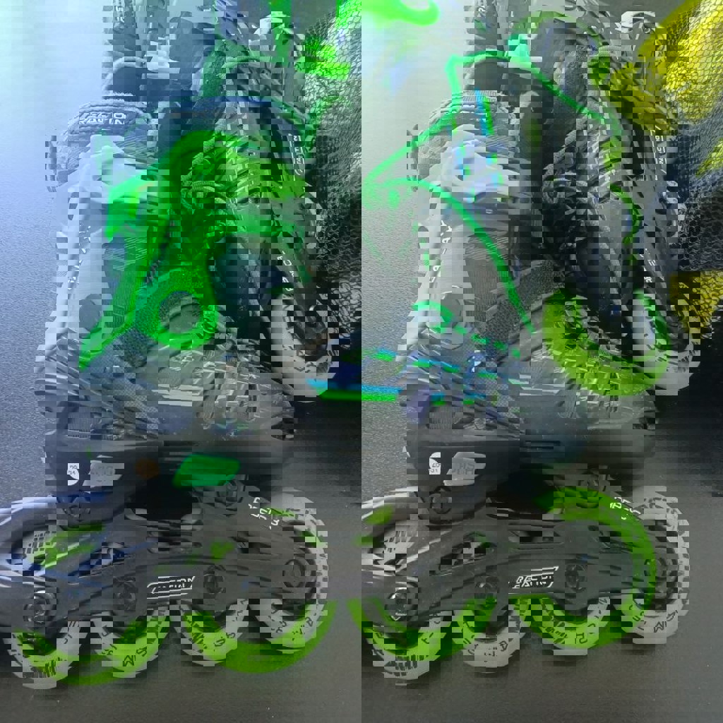 Камера Canon EOS 1100D Kit