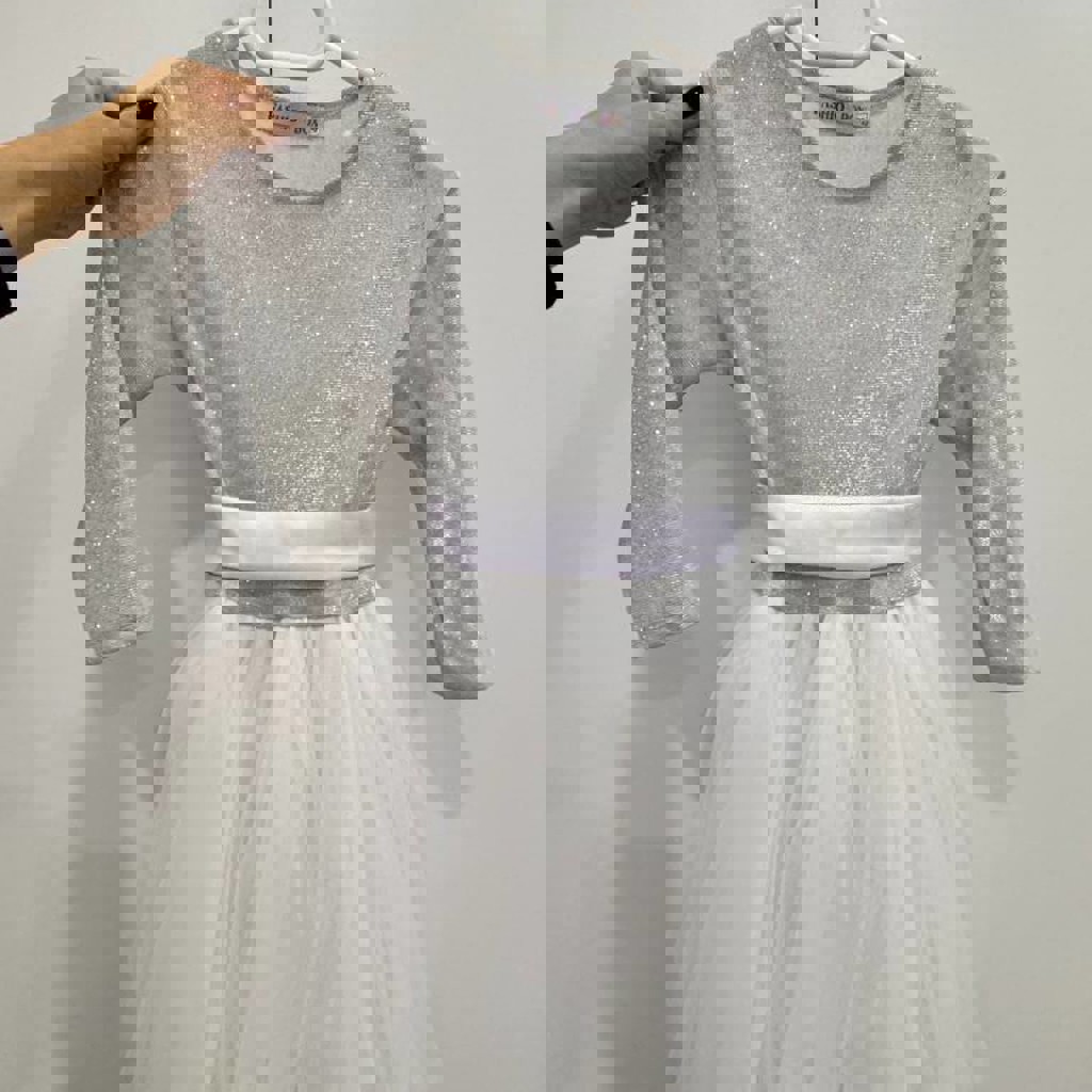 Белое платье