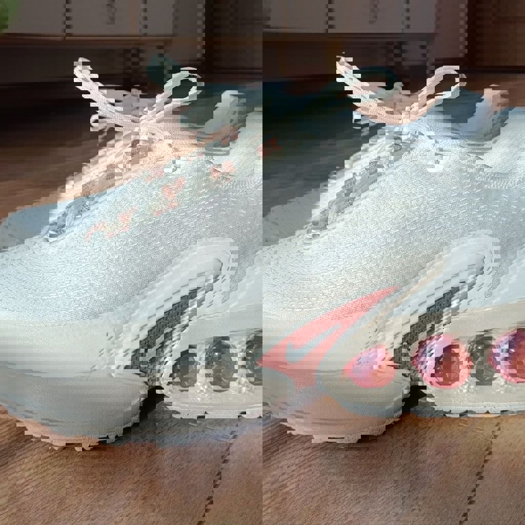 Кроссовки Nike Air Max Dn