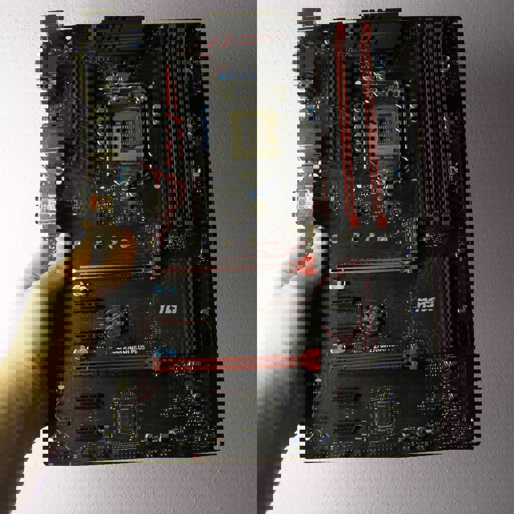 Материнская плата MSI z270