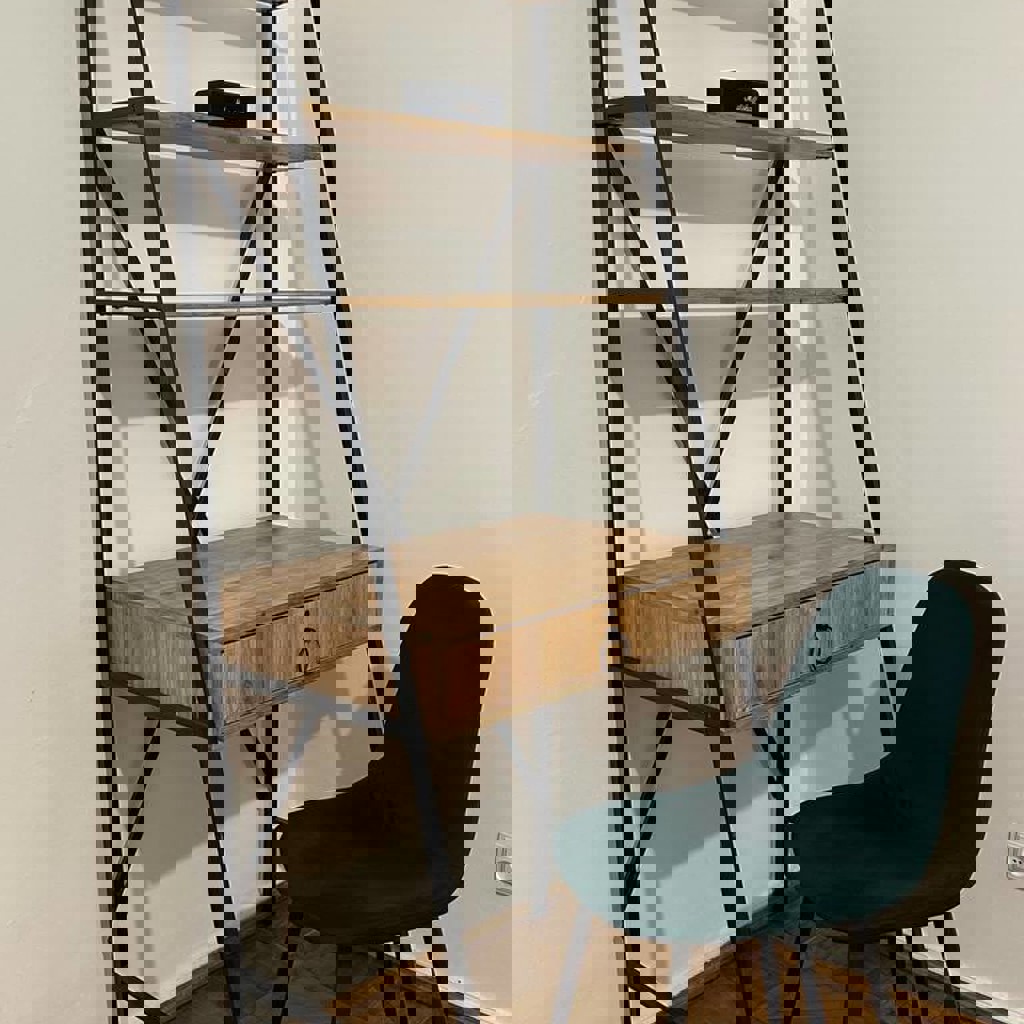 Стеллаж (книжная полка) с выдвижным ящиком