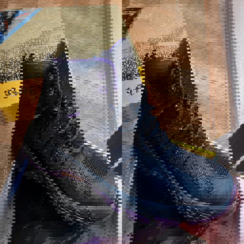 Розовый пушистый топ