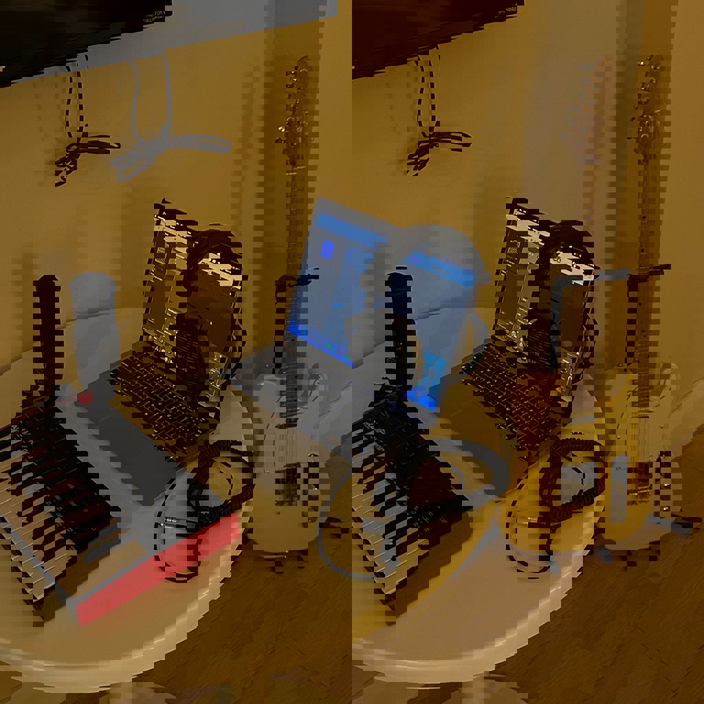 Студийные наушники DT 990 PRO