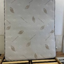 Матрас б/у - фото 3