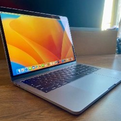 MacBook Pro 2017 - фото 2