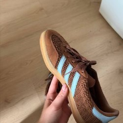 Кроссовки adidas - фото 3