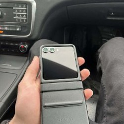 Samsung Z Flip 6 - фото 5