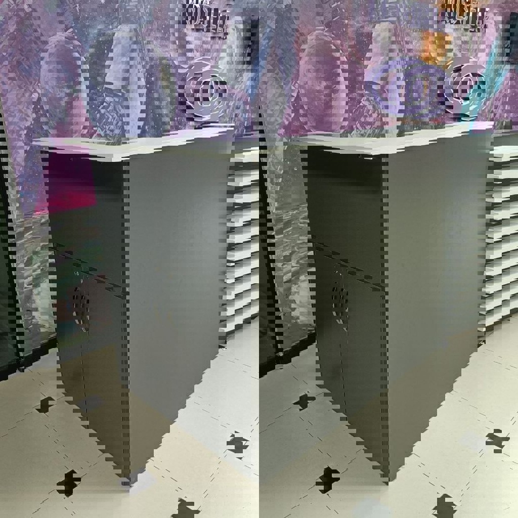 Стол для ресепшн