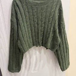 Укороченный свитер - фото 4