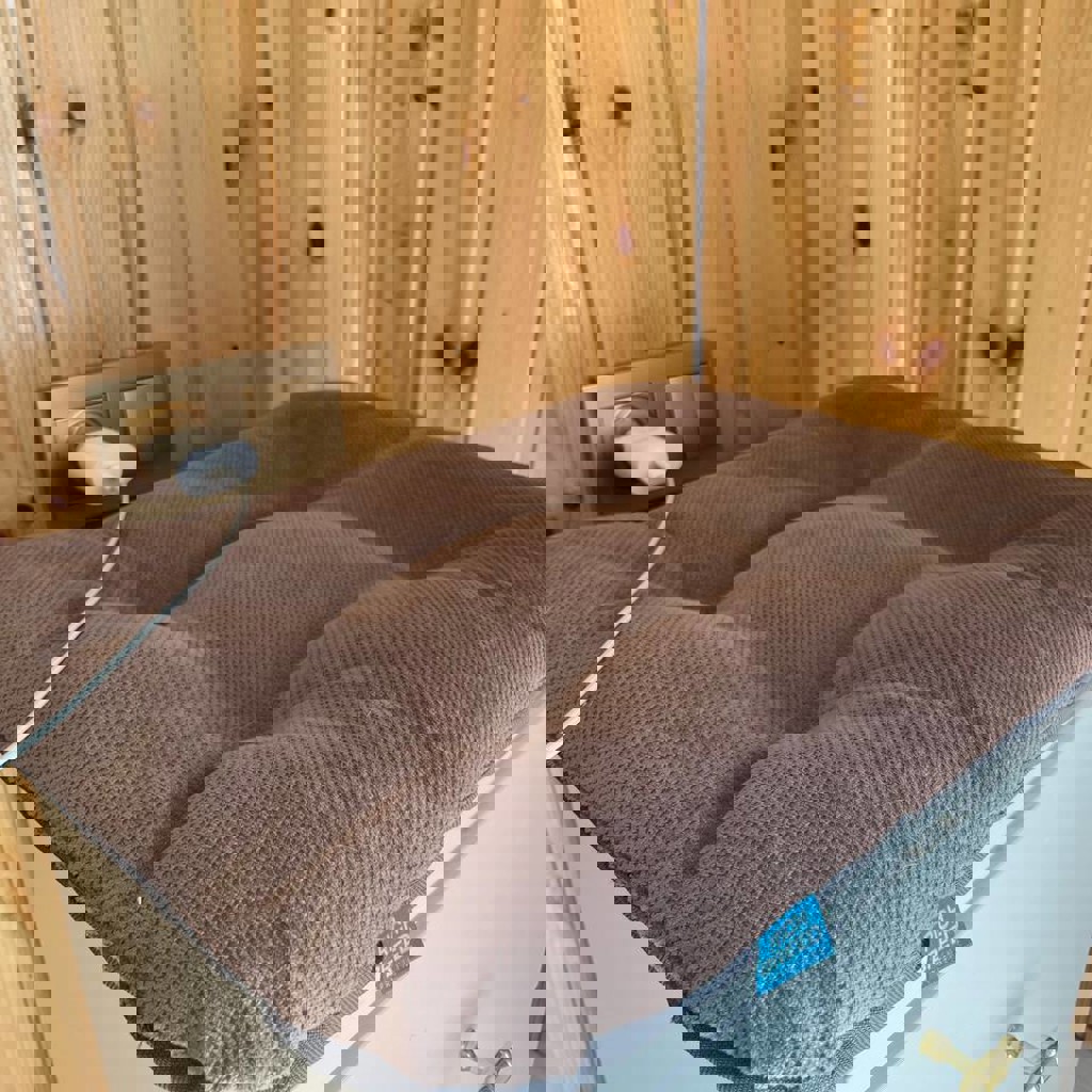 Подушка для кота или маленькой собачки