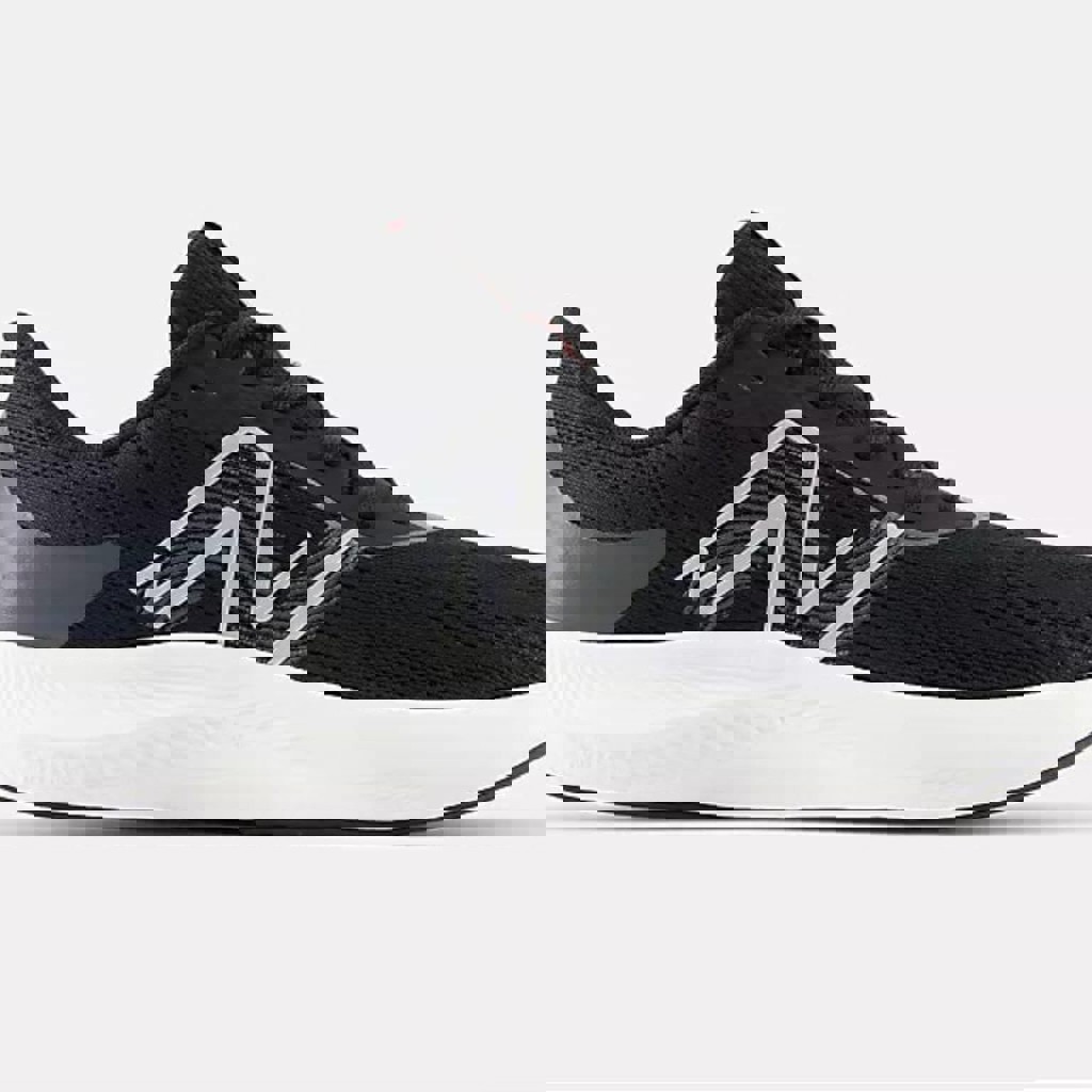 Женские кроссовки New Balance