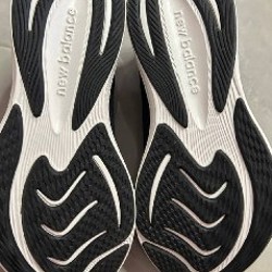 Женские кроссовки New Balance - фото 3