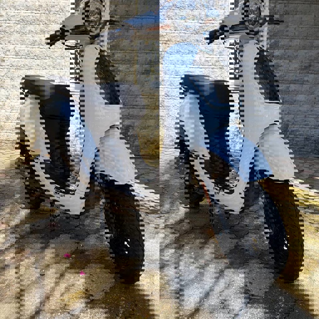 Скутер 80cc Jester