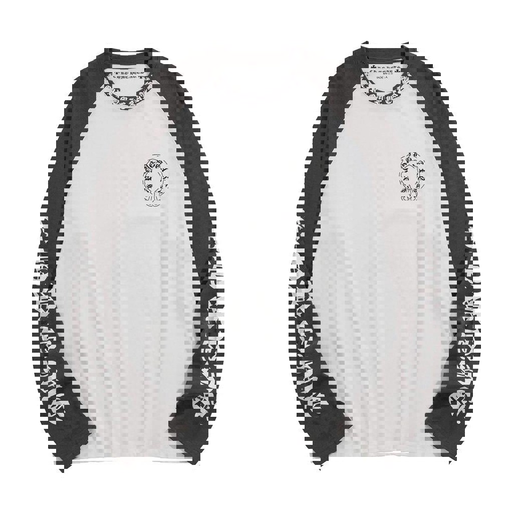 Чемодан с вещами