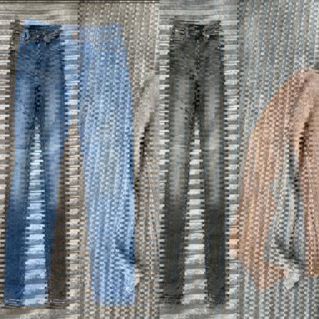 Джинсы Stradivarius