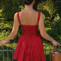 Белое атласное платье - фото 1