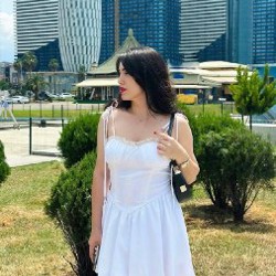 Белое атласное платье - фото 5