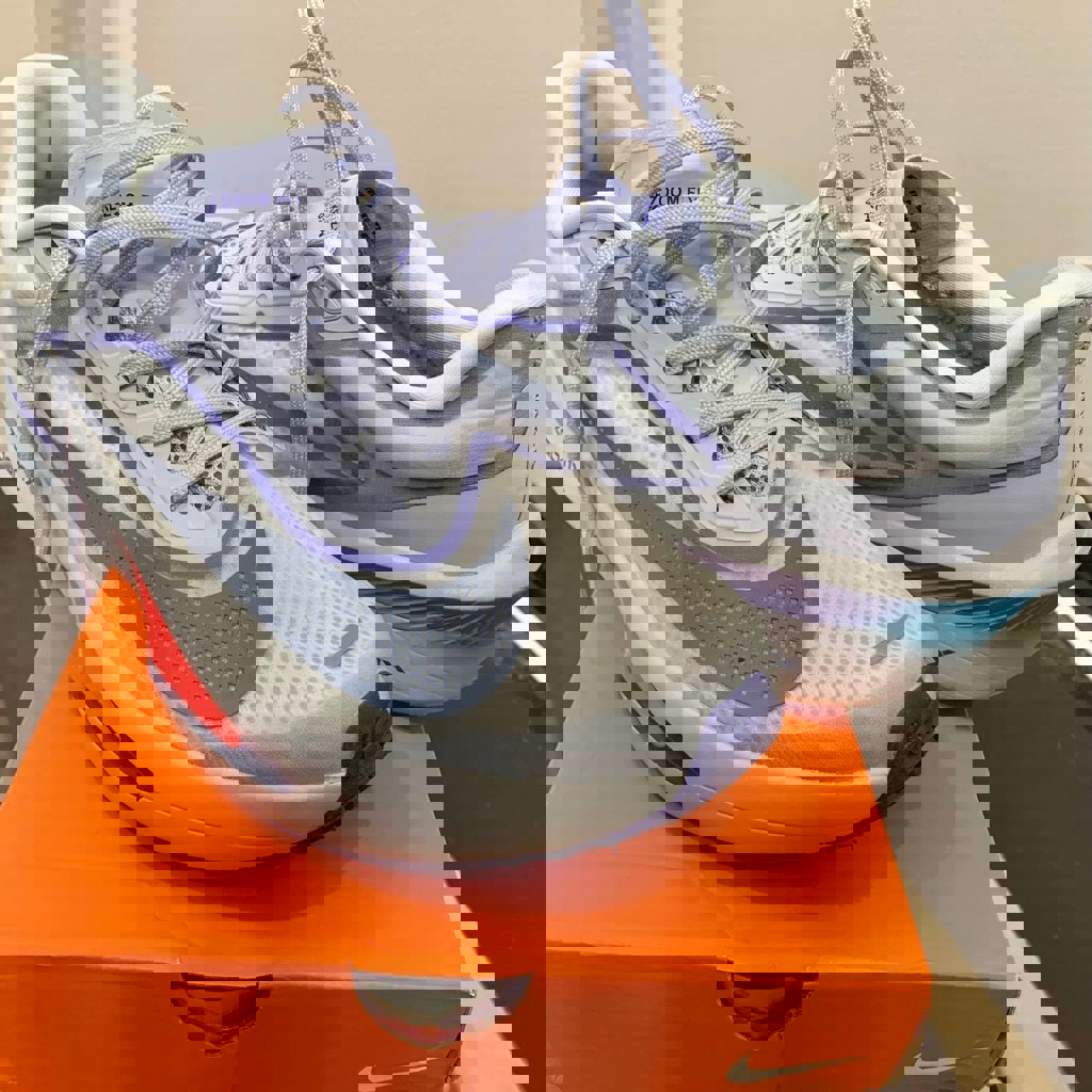 Кроссовки Nike