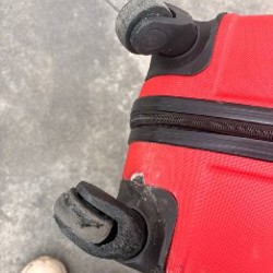 Чемодан - фото 3