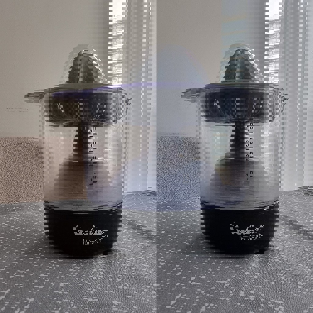 Соковыжималка Moulinex Ultra Compact