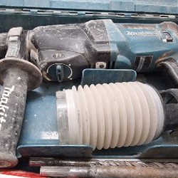 Перфоратор Makita HR2610 - фото 2