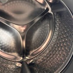 Стиральная машина AEG L8FEC68SR - фото 2