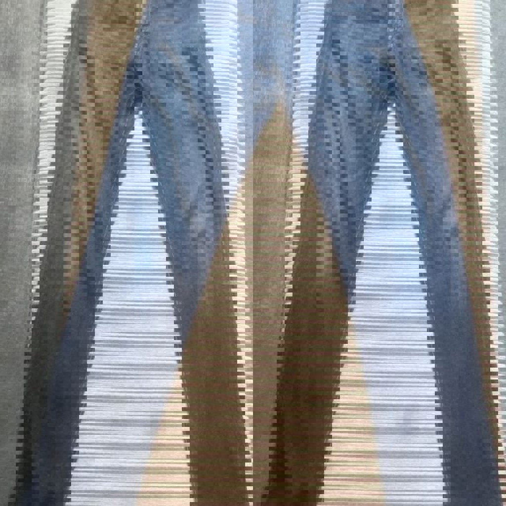 Джинсы Hugo Boss