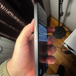 Nothing Phone 3a - фото 4