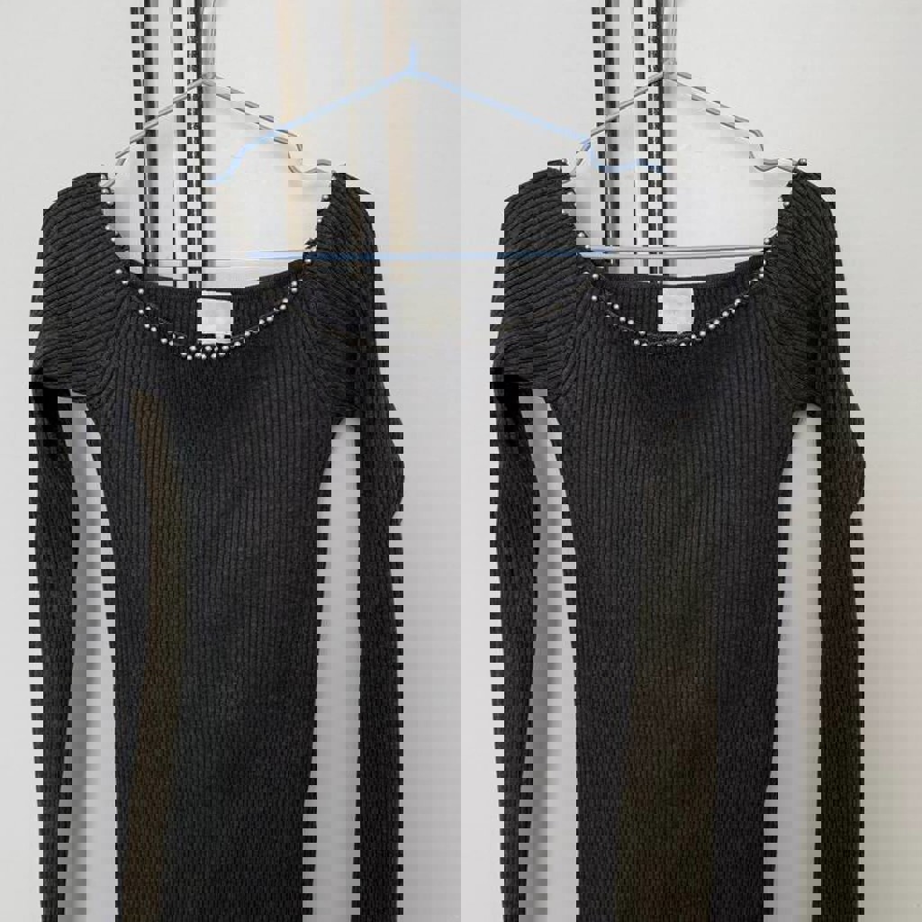 Кофта с бусинками