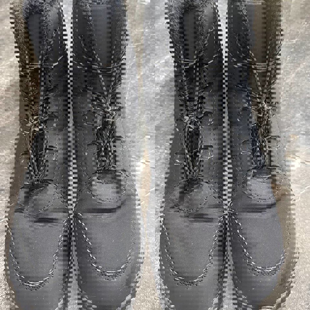 Ботинки зимние черные