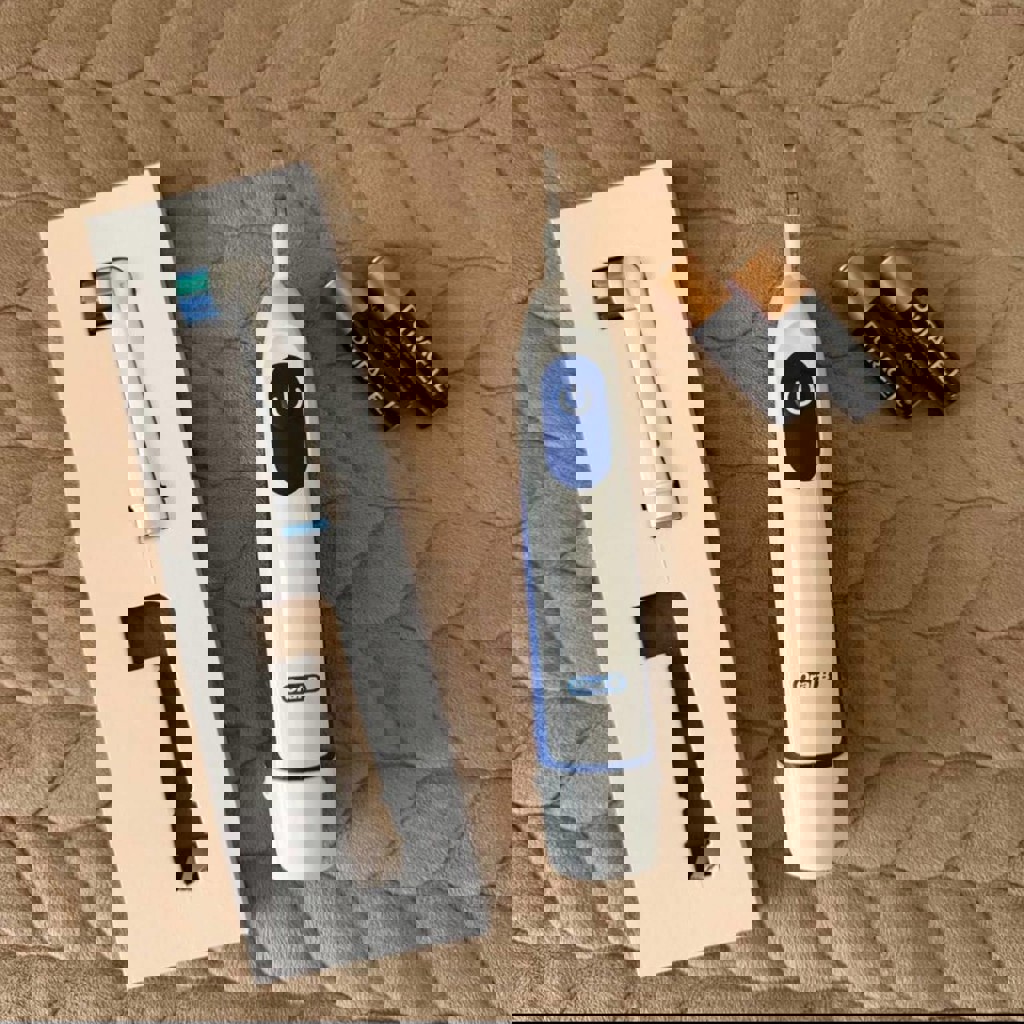 Электрическая щётка ORAL-B