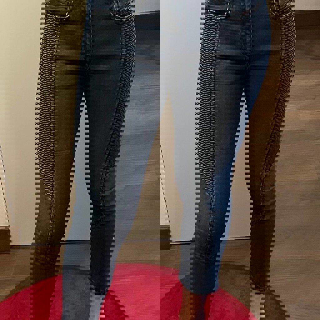 Джинсы Diesel D-Fayza Jogg (boyfriend)