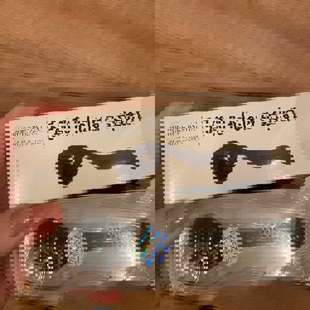 Дермароллер игольчатый для лица