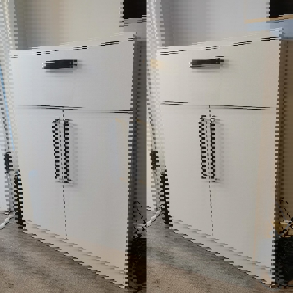 Компактный письменный стол