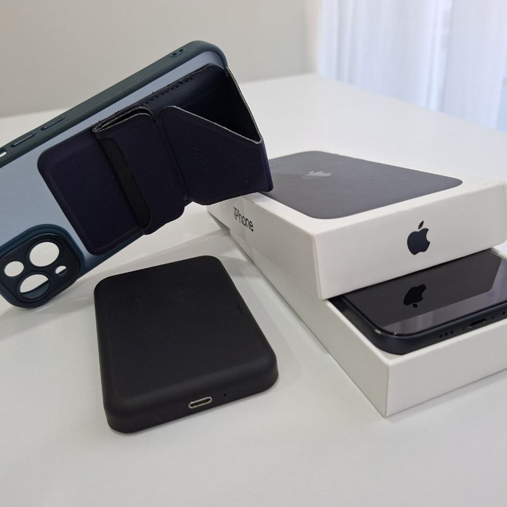 IPhone 13 Midnight