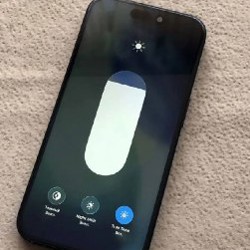 IPhone 15 Pro - фото 4