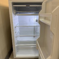 Холодильник Midea - фото 2