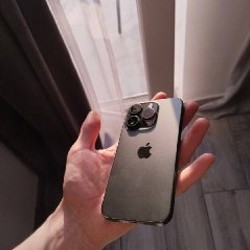 IPhone 15 Pro - фото 1