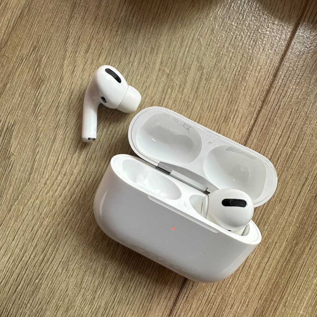 AirPods